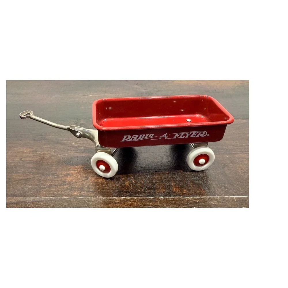 Radio Flyer Red Metal Toy‎ Wagon Miniature Collectible